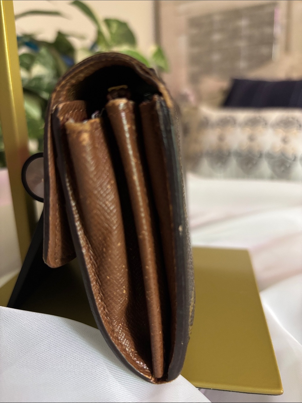 Louis Vuitton Sarah Monogram Wallet with COA - Picture 3 of 16